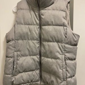 Old Navy Puffer Vest. Gray. XL. Worn Twice.